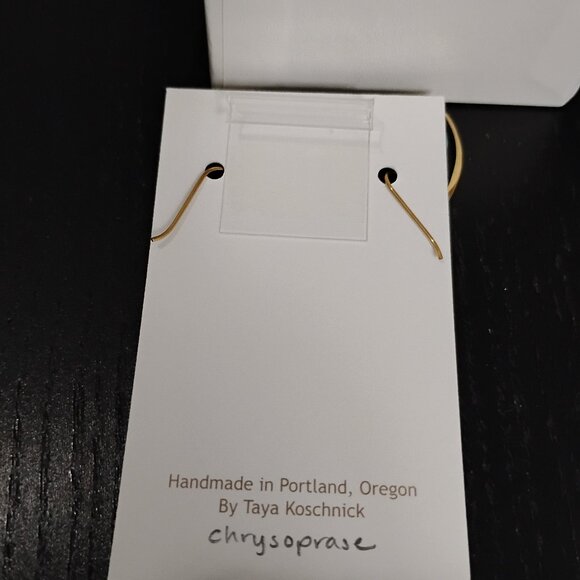 NIB Tasi Chrysoprase drop earrings gold Handmade in Portland, Oregon LOVELY - Picture 3 of 5